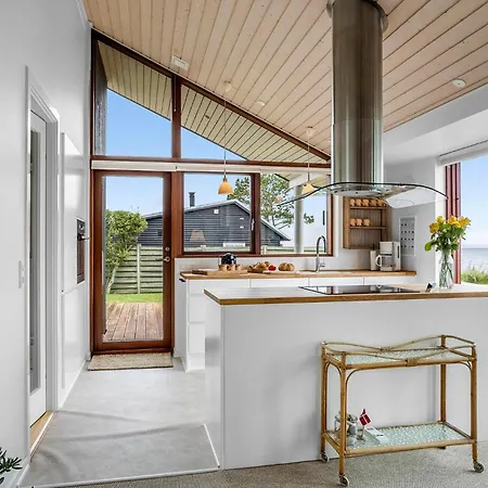 3 Bedroom Awesome In Brenderup Fyn Prázdninový dům *