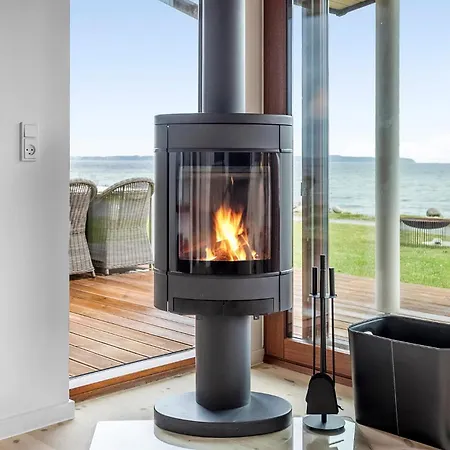 Сasa de vacaciones 3 Bedroom Awesome In Brenderup Fyn *