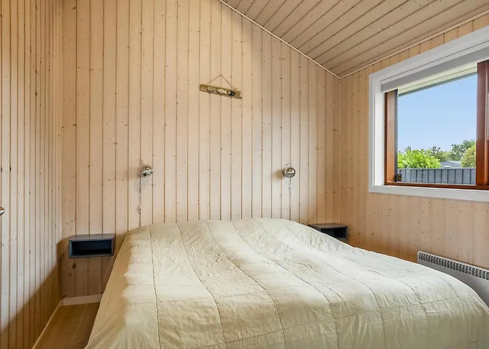 3 Bedroom Awesome In Brenderup Fyn Vedelshave