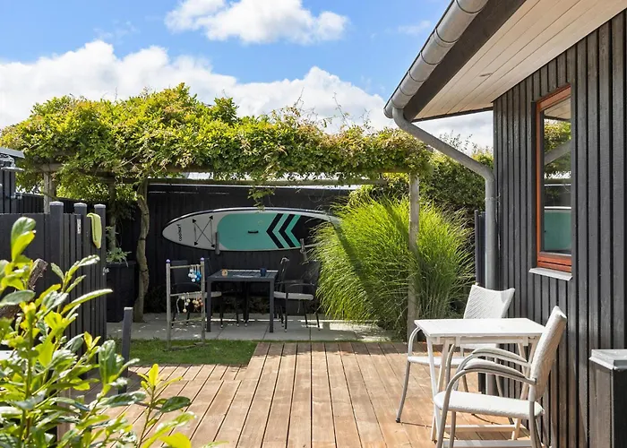 3 Bedroom Awesome In Brenderup Fyn