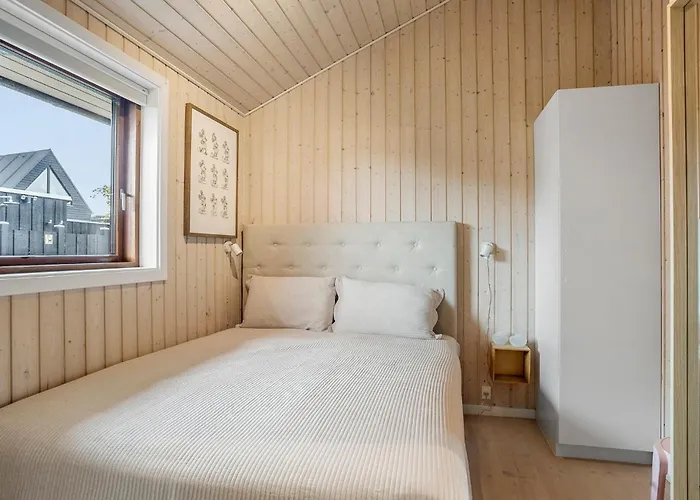 3 Bedroom Awesome In Brenderup Fyn Vedelshave